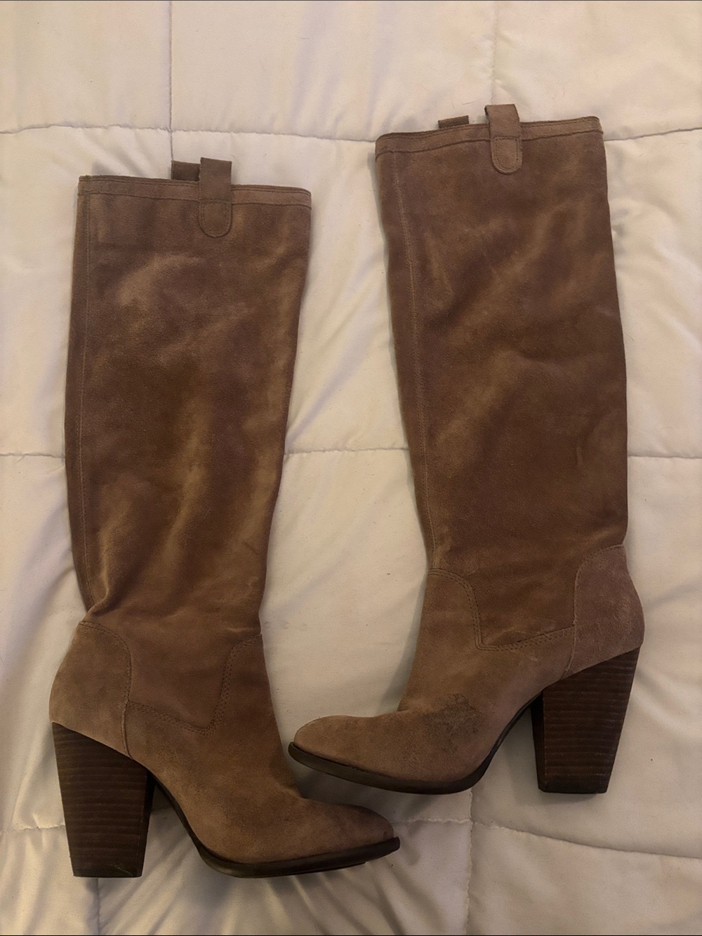 Vince Camuto size 9 Women’s Tall Suede Block Heel Boots — Taupe